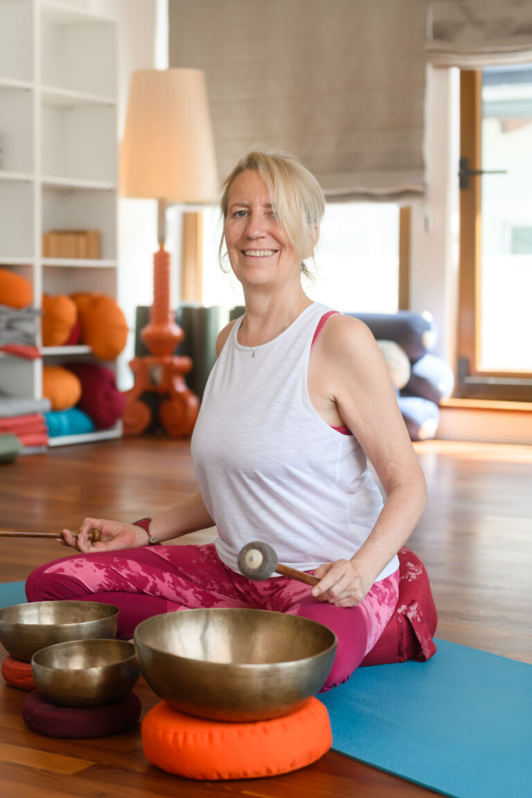 Yoga im Impuls Hotel Tirol C Marktl Photography 31 768x1152